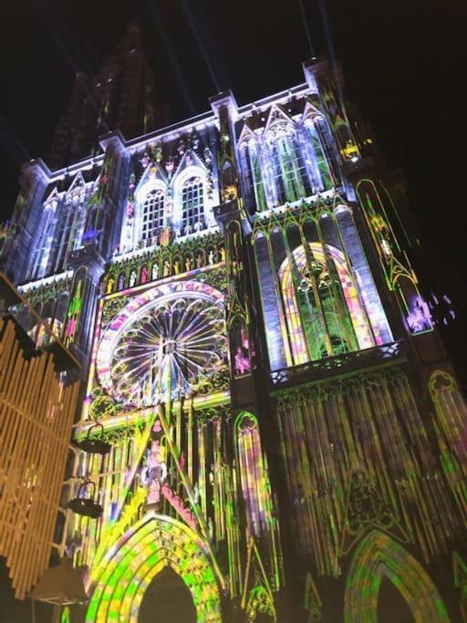 Apartamento Charme Vintage Proche De La Cathedrale Le Rainbow Estrasburgo Exterior foto